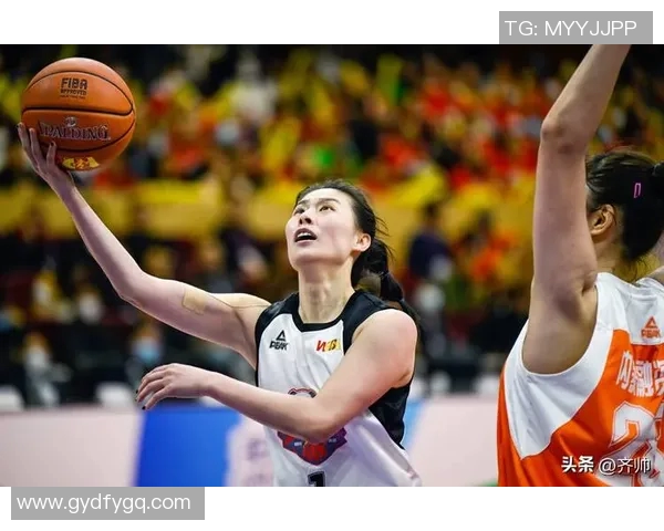 女篮新格局下李梦与王思雨面临的挑战与机遇分析